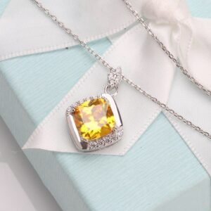 Silver Women's Pendant Necklace in Square