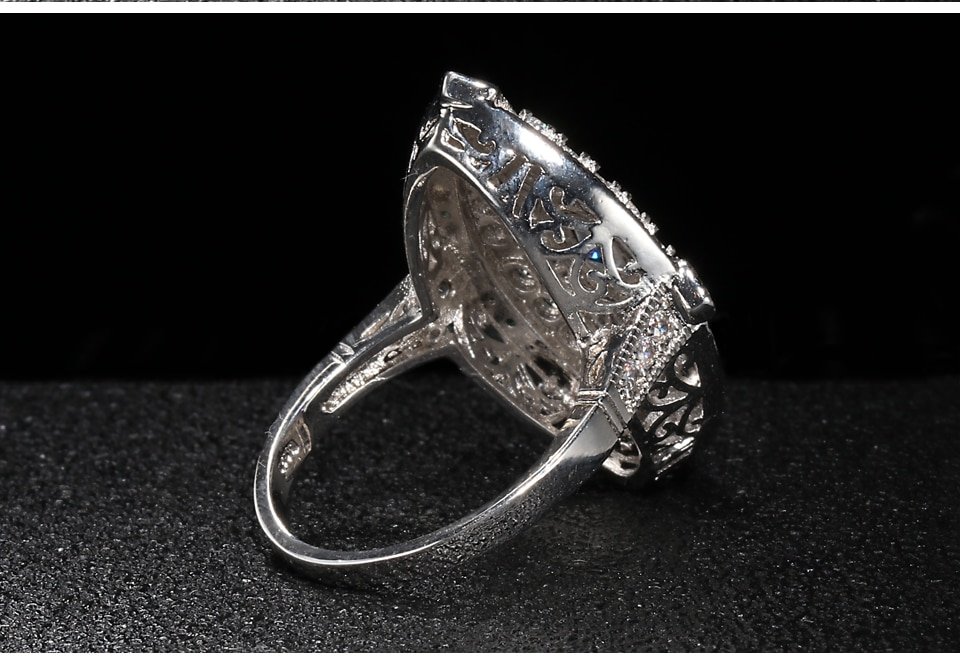 Women's Elegant Vintage Silver Ring