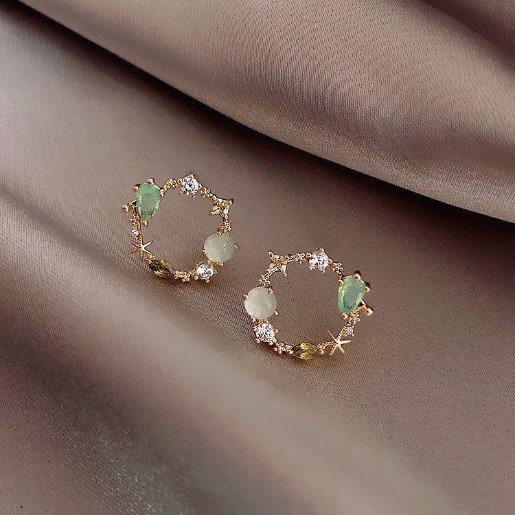 Women's Spring Air Stud Earrings