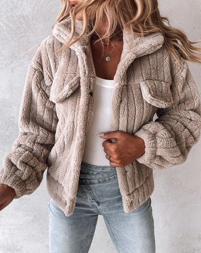 Woman Fashion Teddy Jacket New Winter Women's Thicken Casual Long Sleeves Turn-Down Collar Buttoned Coats Temperament Commuting