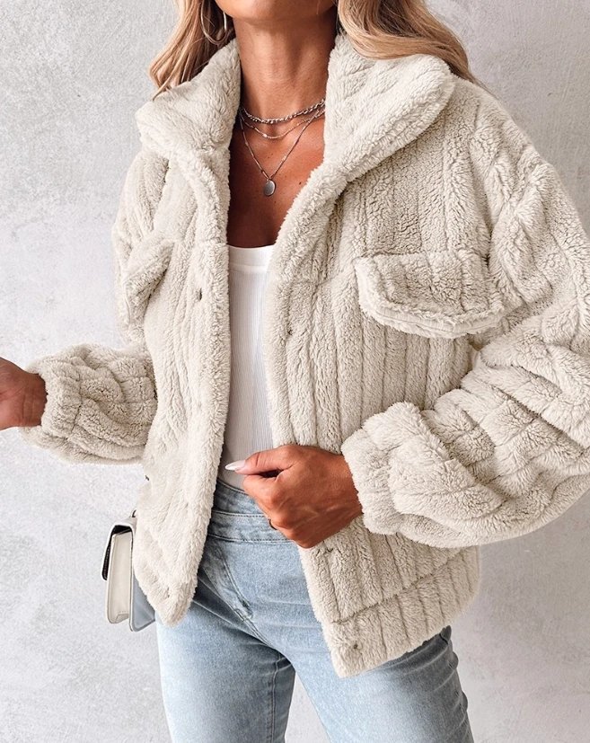 Woman Fashion Teddy Jacket New Winter Women's Thicken Casual Long Sleeves Turn-Down Collar Buttoned Coats Temperament Commuting